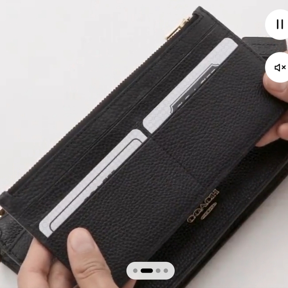 Coach Black Noa Pop Up Messenger - Picture 7 of 15